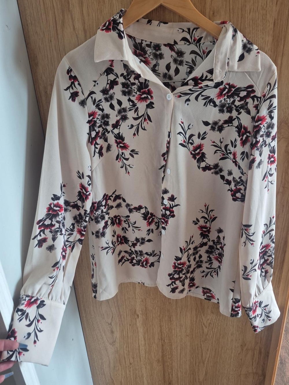 Ivory Floral Button-Down Shirt with Burgundy Accents - Picture 3 of 4